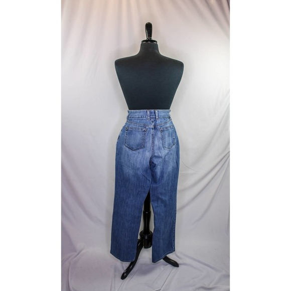 LL Bean Favorite Fit Jeans Medium Wash Womens Size 6 - Picture 2 of 3